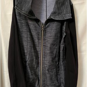 Ladies Lululemon zip up jacket.  Large.